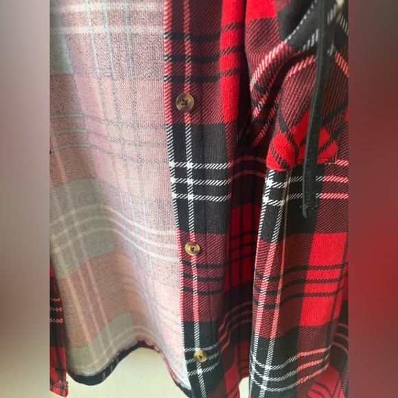 No Boundaries Red and Black Plaid Button Down Shirt - Picture 3 of 4